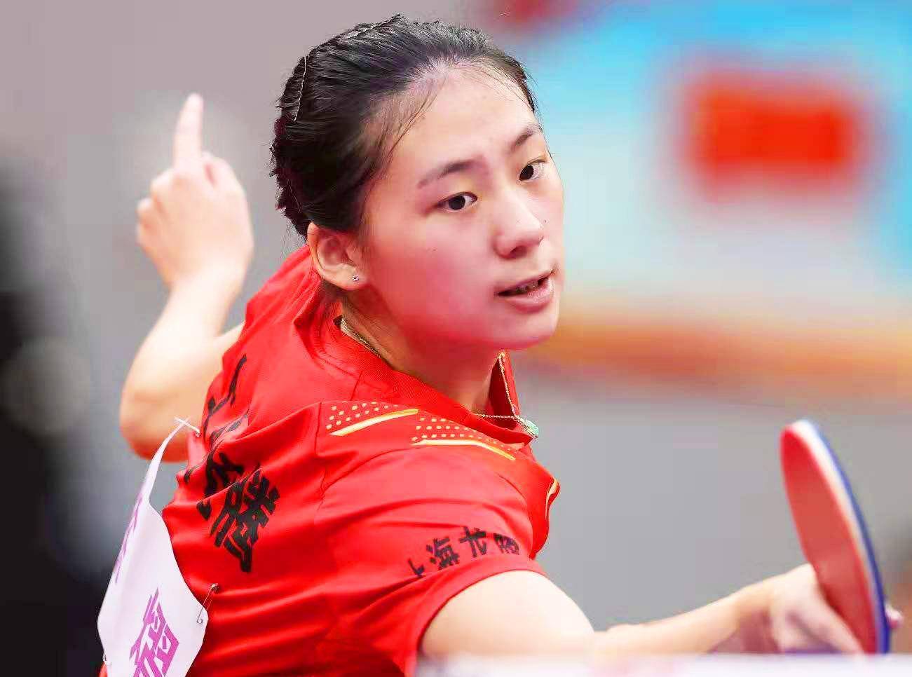 众为之惊叹 众为之惊叹