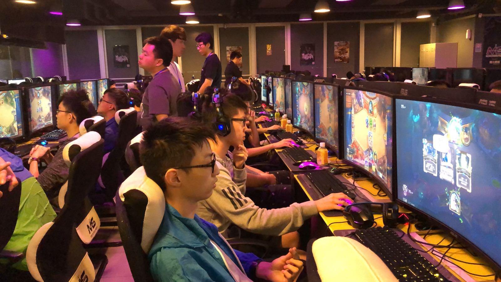 更让中前场 更让中前场